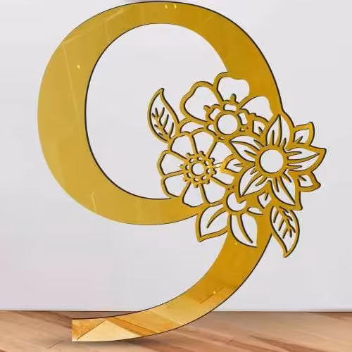 آینه دکوراتیو جنس مولتی استایل،طرح اعداد انگلیسی،از 1 تا9، در دو رنگ طلایی و نقره ای،30 سانتی