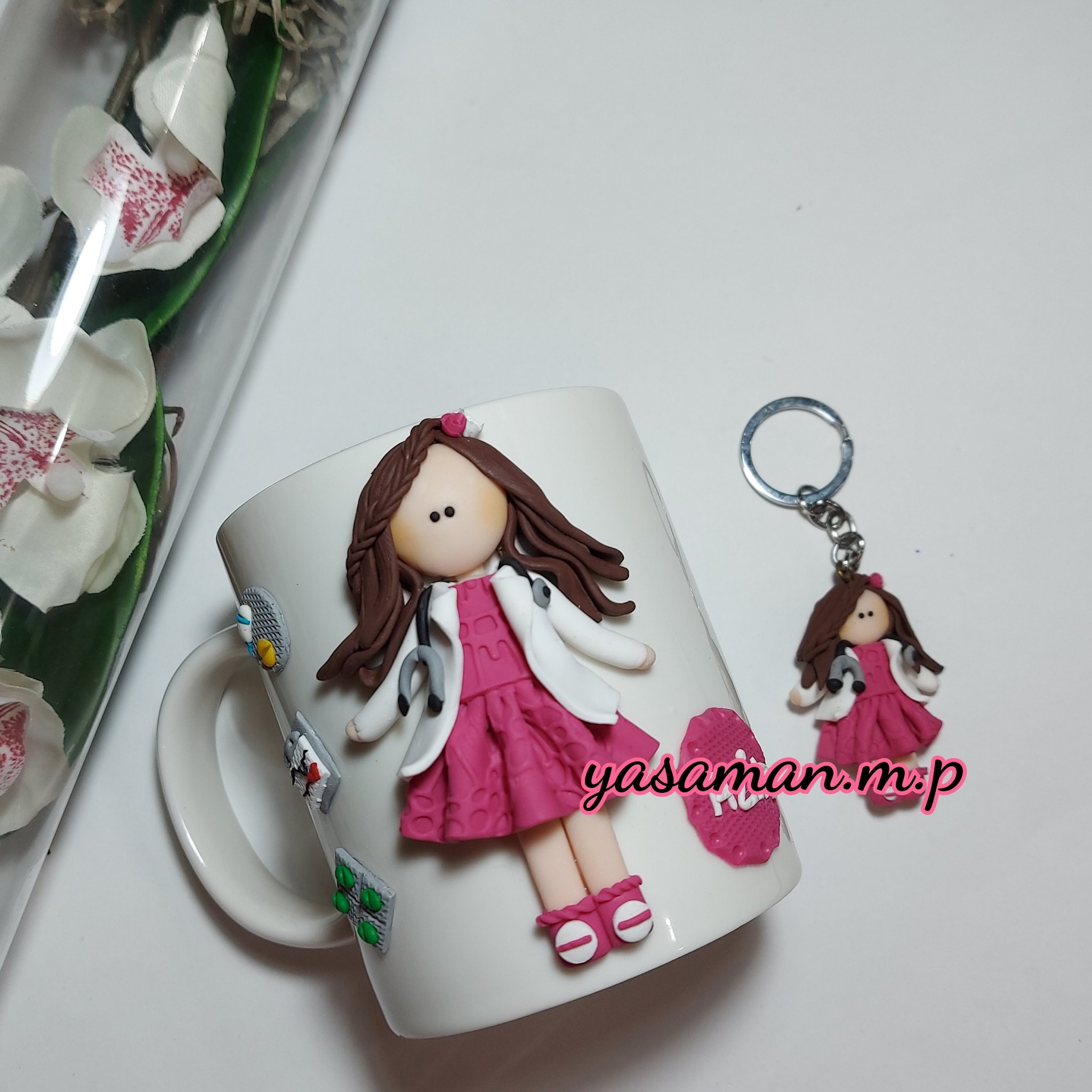 خانم دکتر،ماگ چینی درجه 1،قیمت جاسوئیچی جدا،خمیر پلیمری المانی،ضد اب،قابل شستشو