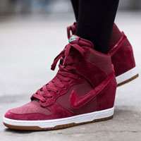 کفش نایک دانک اسکای ساق دار زرشکی اناری classic shoes Nike dunksky hi essential wmns red gum brown 644877-603