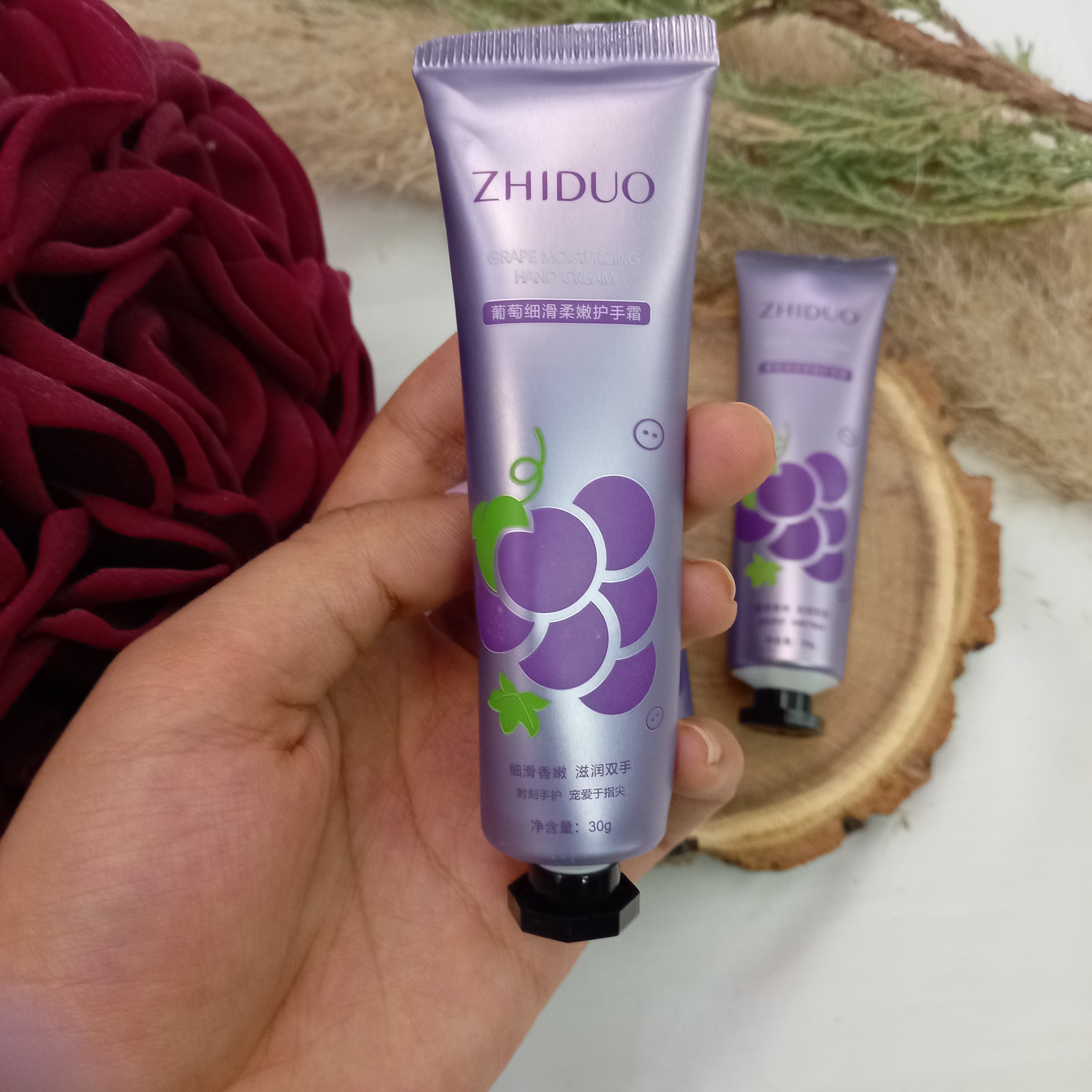 کرم دست انگور 30 گرمی ، کرم مرطوب کننده