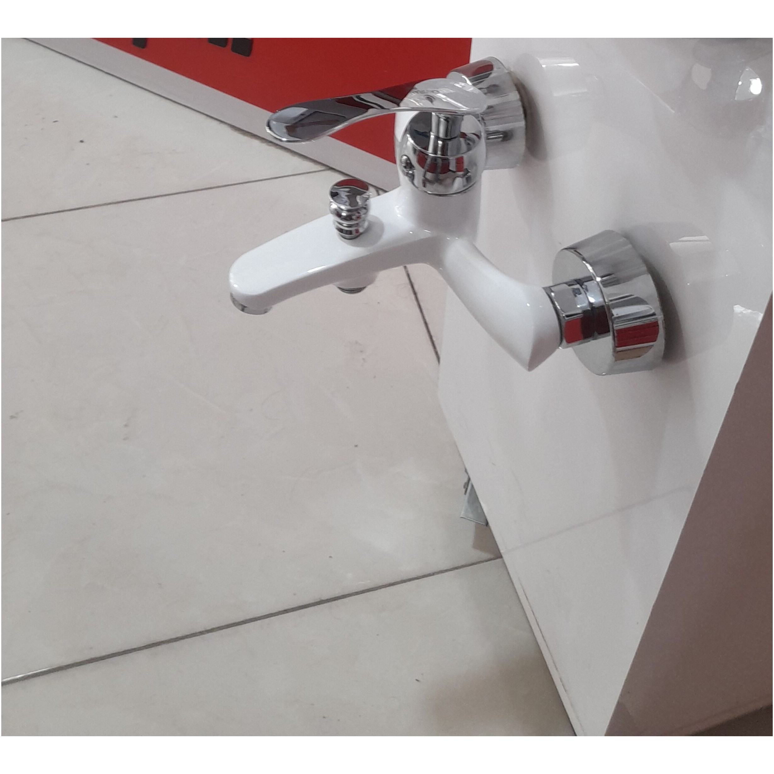 شیر حمام مدل برلین سفید ارسال به کل کشور  پس کرایه 