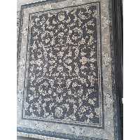 فرش ماشینی 700 شانه اصل تراکم 2550 طرح فروزان زمینه دودی 12 متری جنس اکرولیک