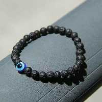 دستبند سنگی چشم نظر مناسب بانوان و اقایان عزیز کد 138