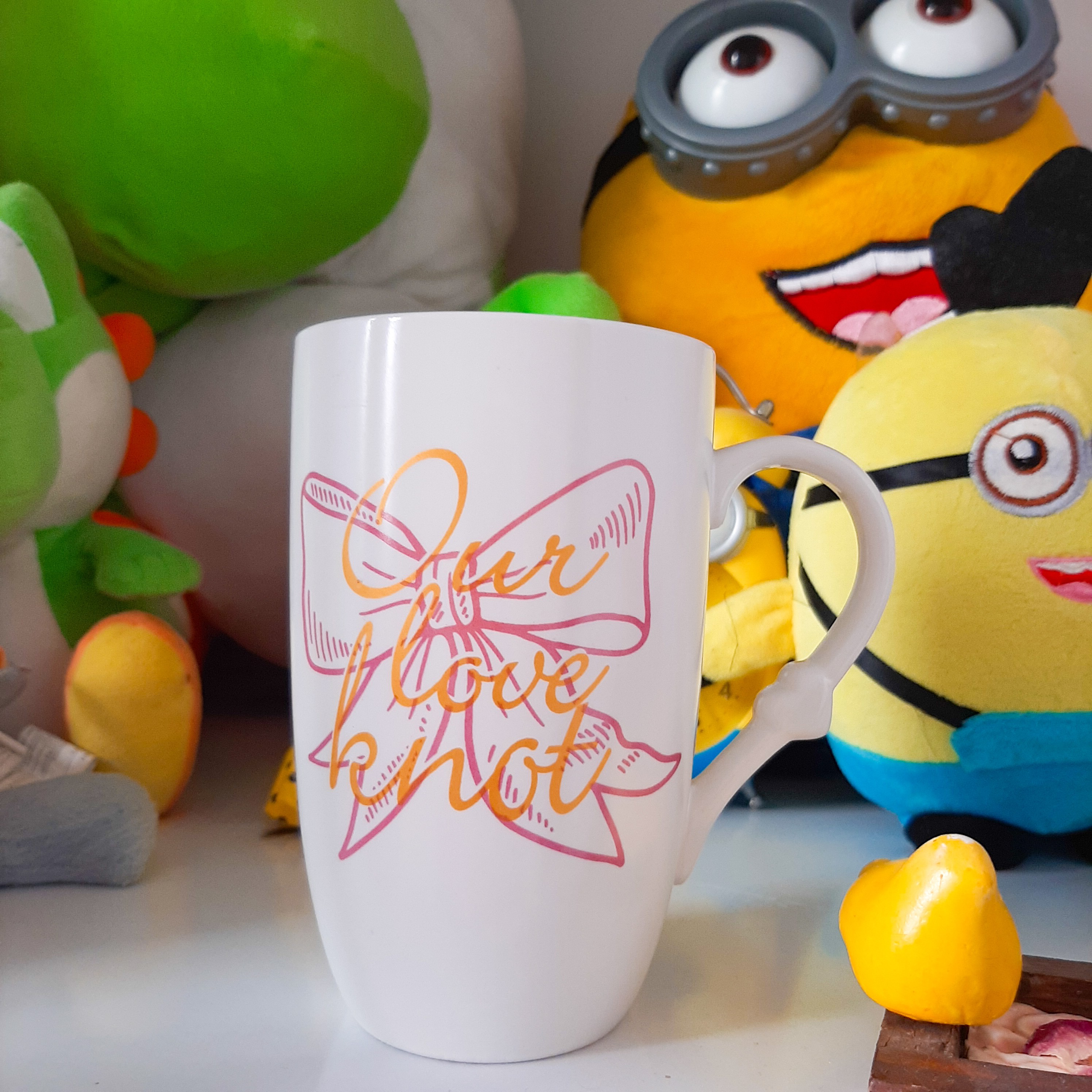 لوازم فانتزی ماگ فانتزی سفید طرح پاپیون جنس سرامیکی  