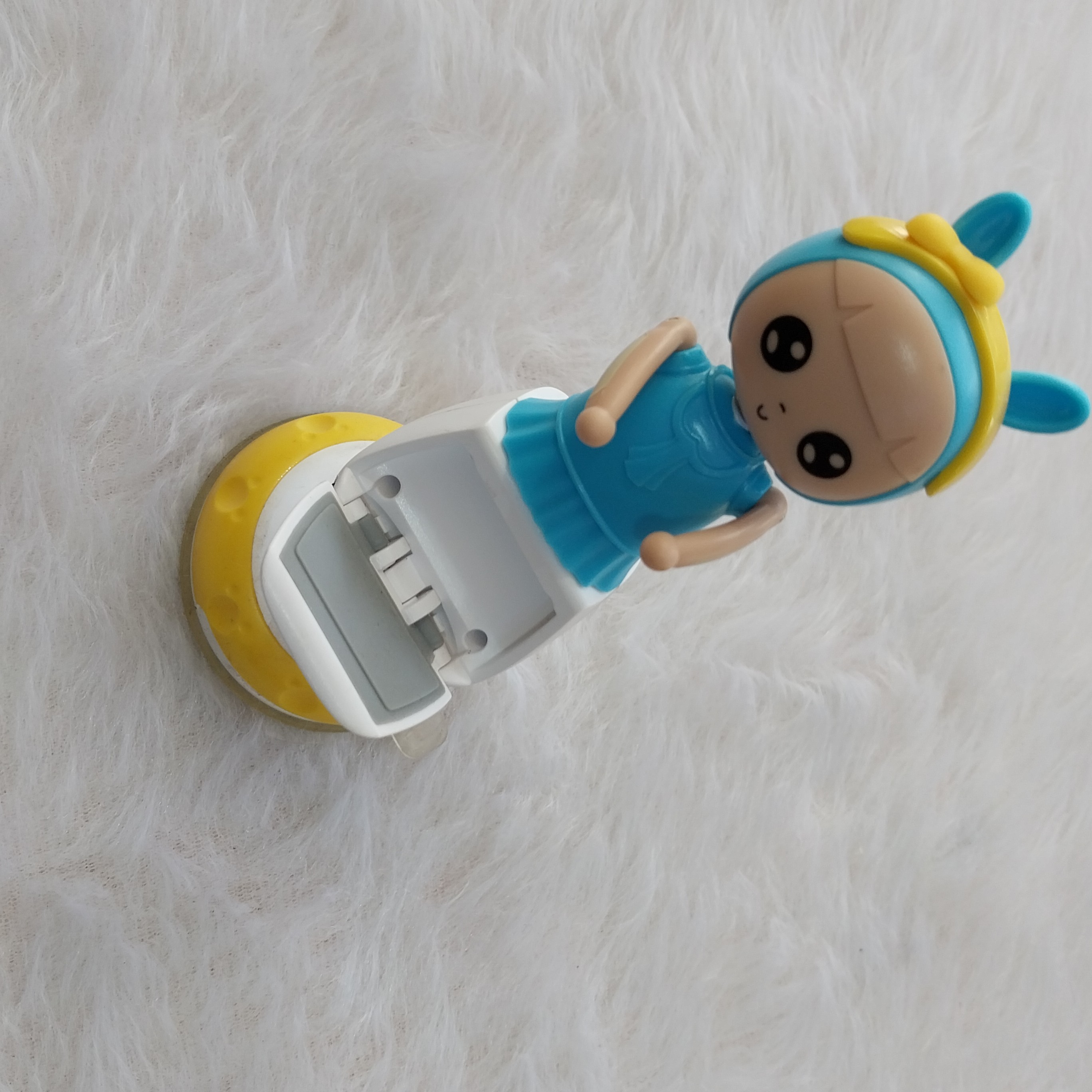 جاموبایی عروسکی داشپورت