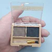 سایه ابرو پودری دودوگرل شماره 06 جلوه مات نرم و سبک دارای براش مخصوص ماندگاری بالا کاور طبیعی و عالی پیگمنت بالا