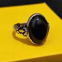 انگشتر مردانه نگین مشکی سایز11