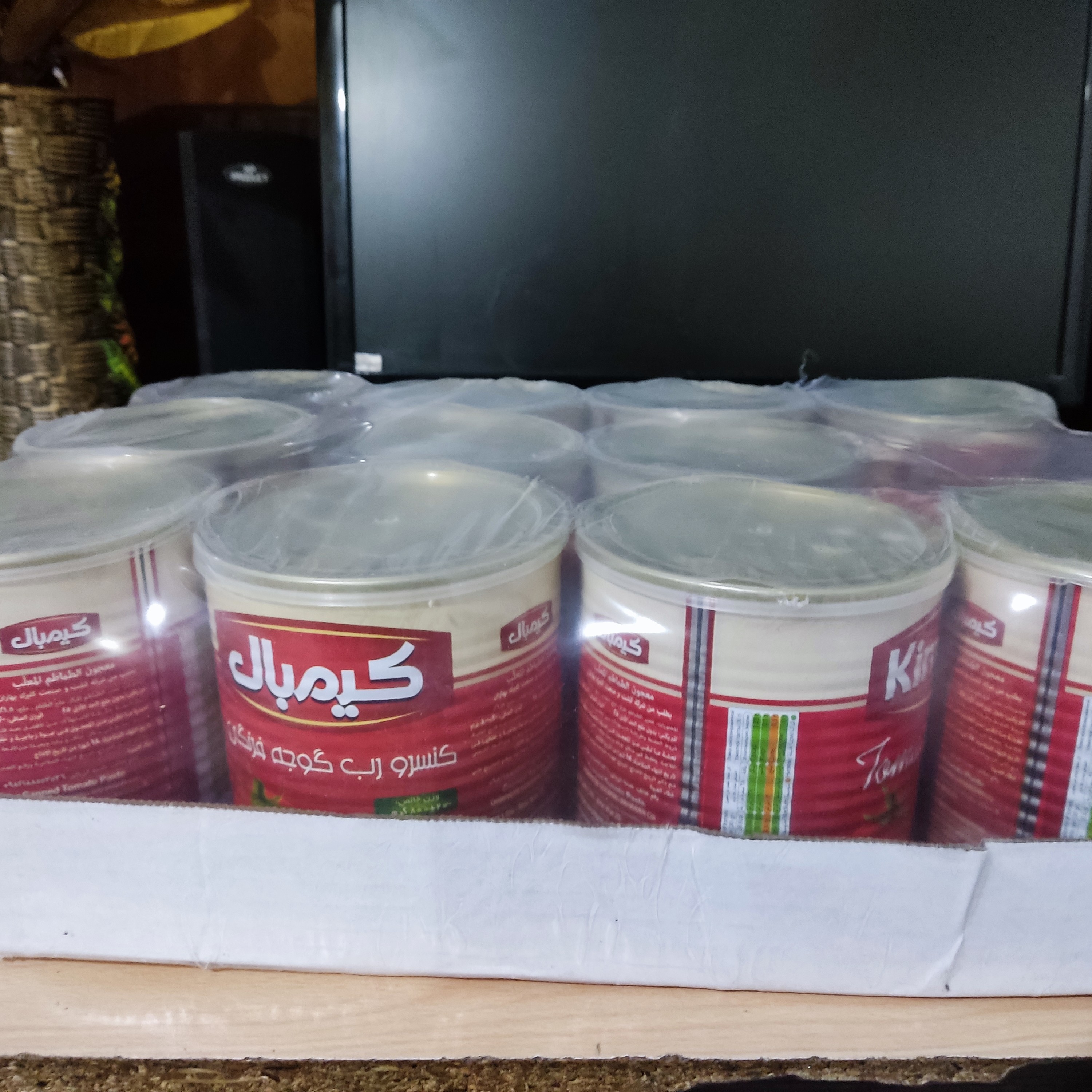 رب گوجه فرنگی کیمبال پک 12عددی بسیار با کیفیت باوزن 9600گرم ارسال رایگان