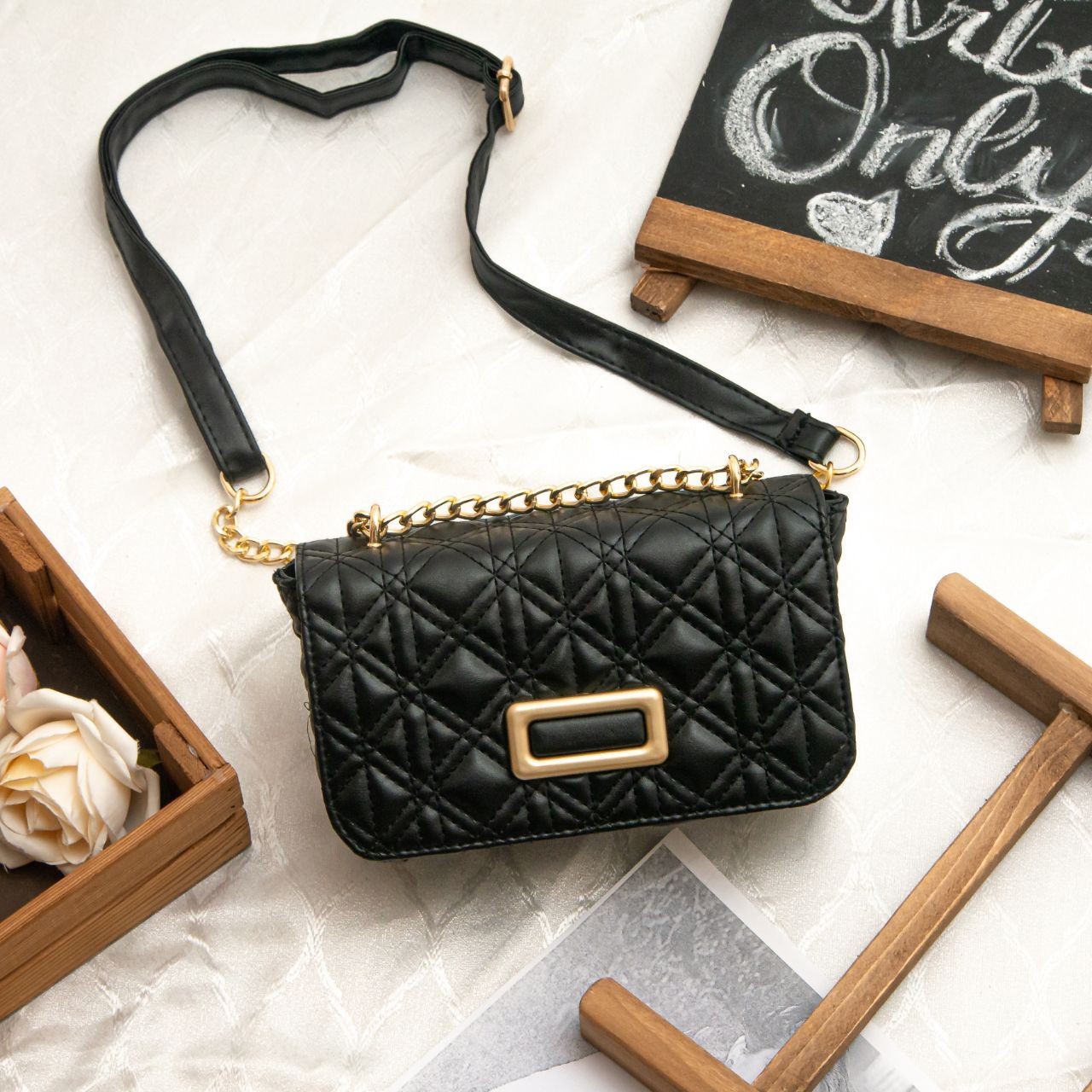 کیف پاسپورتی مدل کامارو