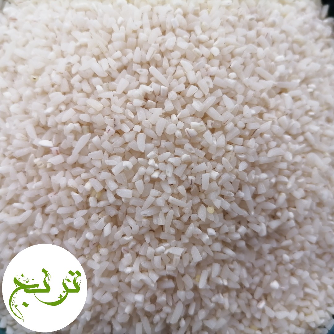 برنج نیمدانه هاشمی محصول شالیزار های اطراف صومعه سرا بسته یک کیلویی 