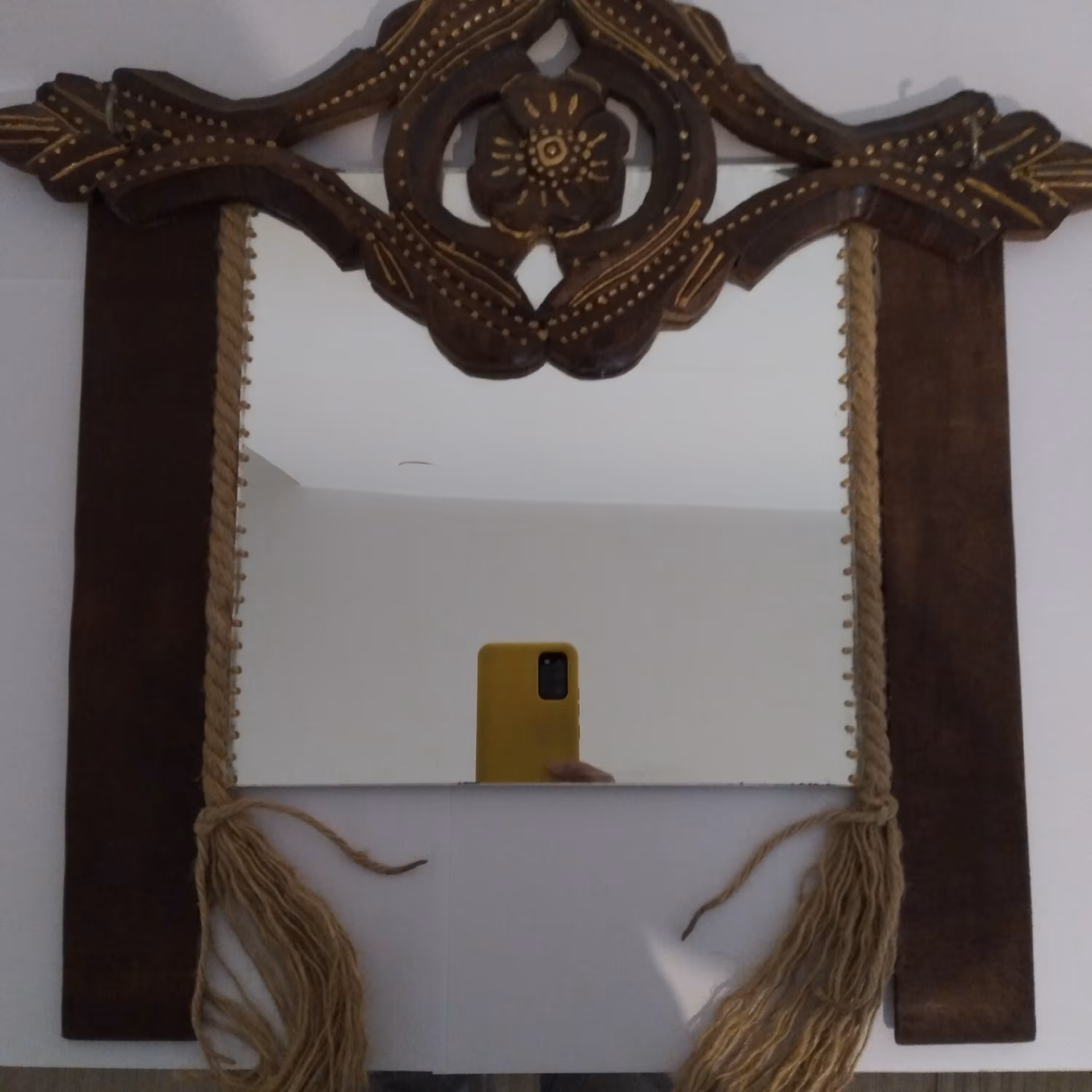 آیینه دیواری چوبی خراطی کنفی ویترای بزرگ369براق و تک