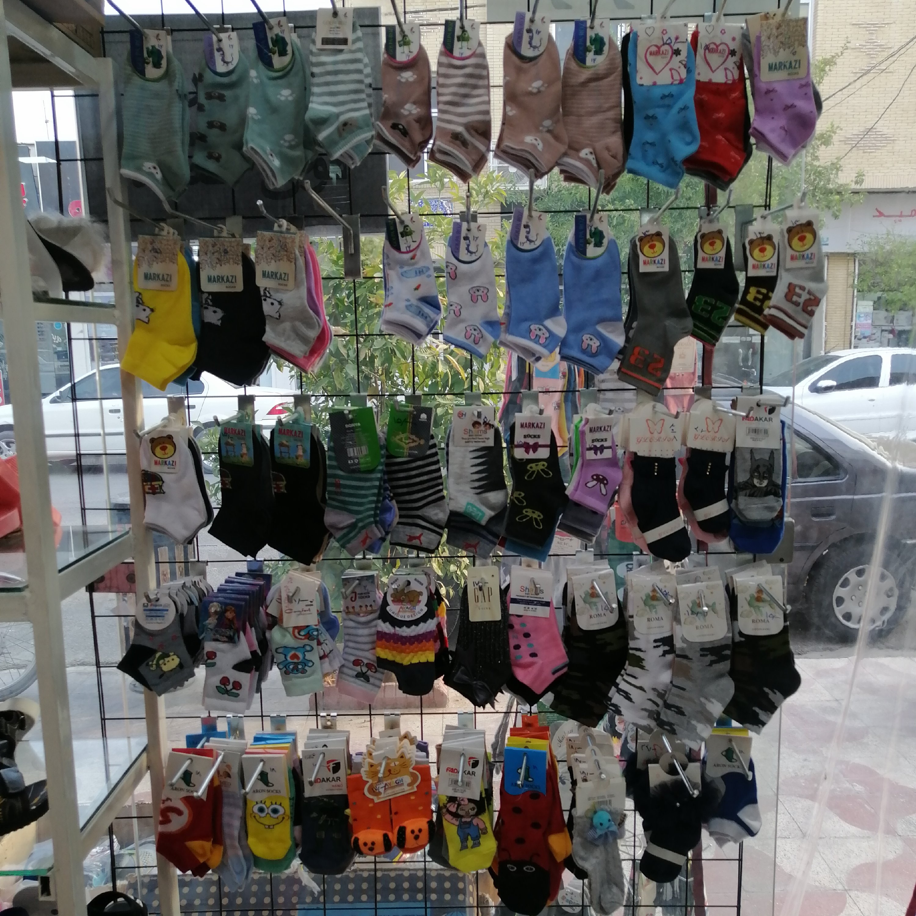 جوراب بچگانه