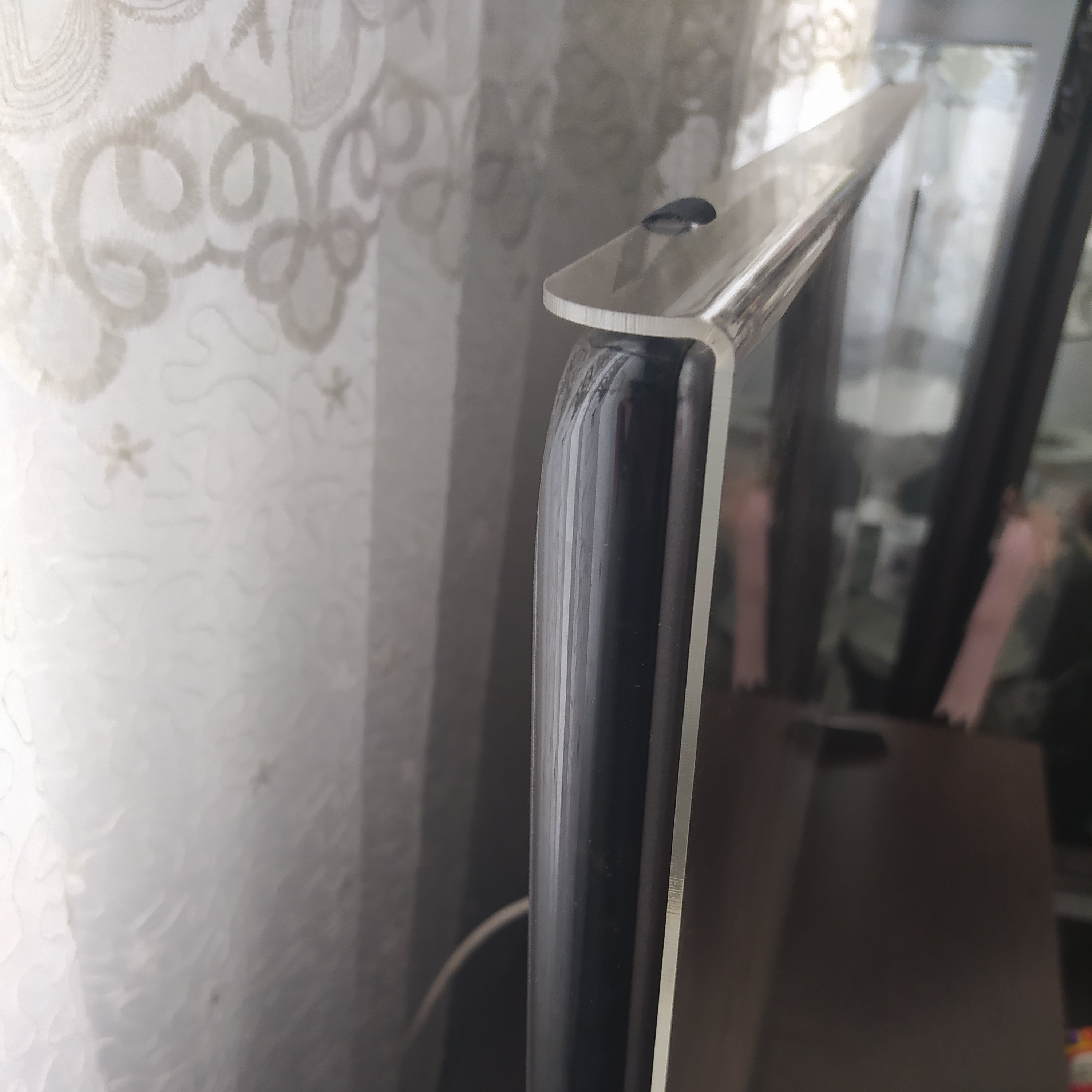 محافظ صفحه تلویزیون 55 اینچ ال ای دی  و گلس  تلویزیون 