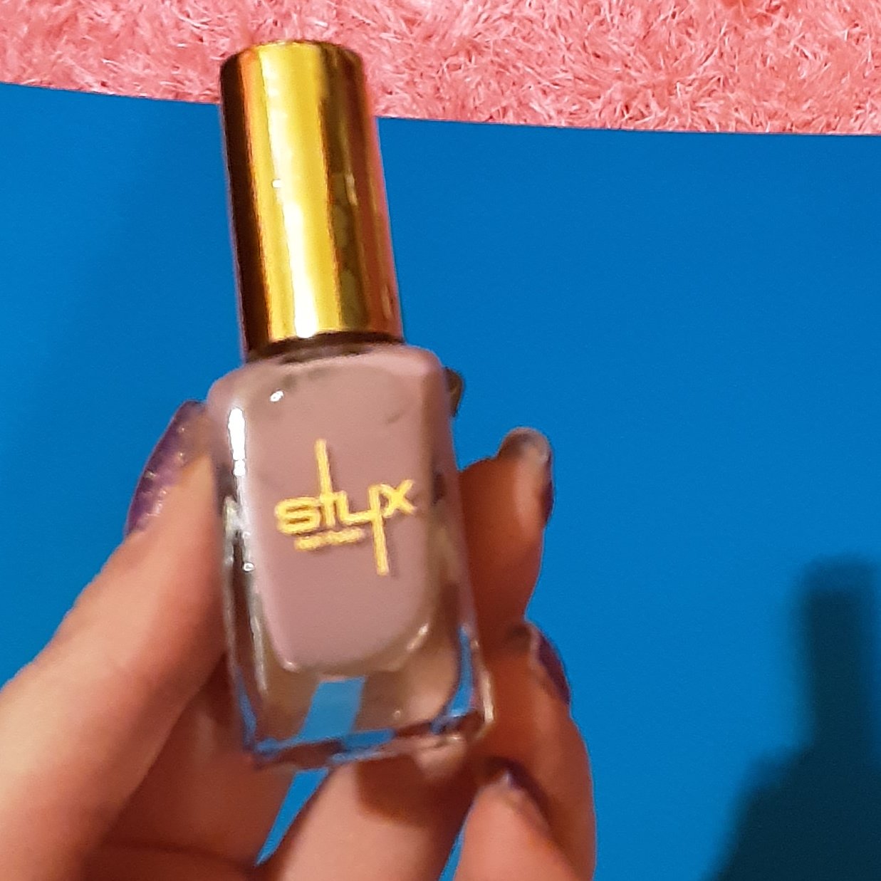 لاک ناخن.برند: Styx،رنگ: بنفش روشن،حجم:11ml