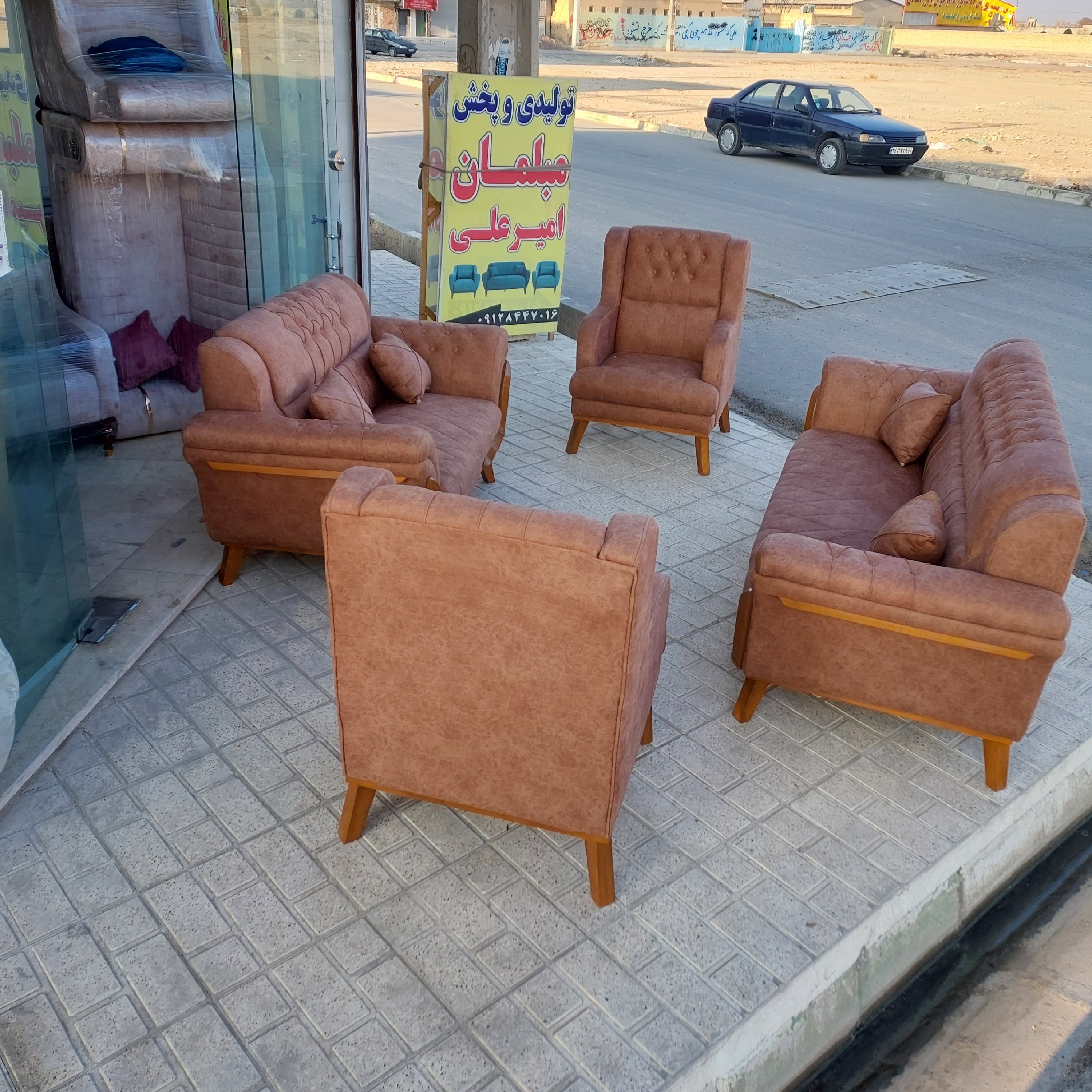 مبل شیک و مدل جدید هزینه ارسال به پای مشتری هست 