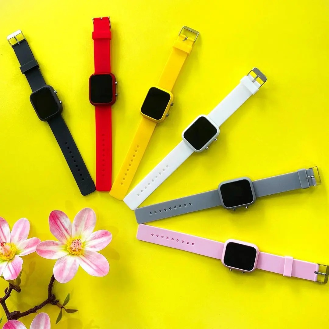 ساعت طرح اپل واچ بچگانه