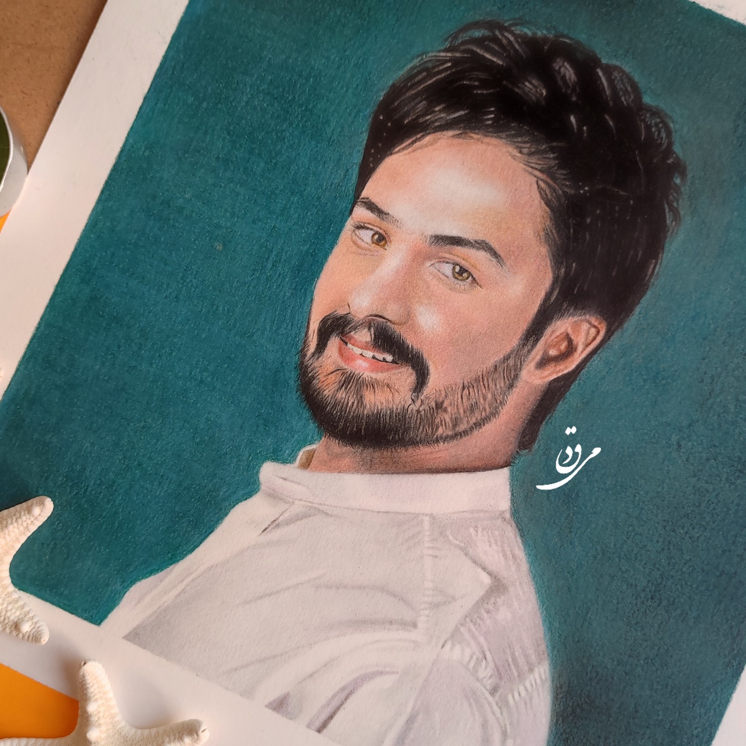 نقاشی چهره مصطفی راغب با مدادرنگی