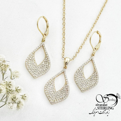 نیمست طرح طلا با نگین اتمی کد 16374