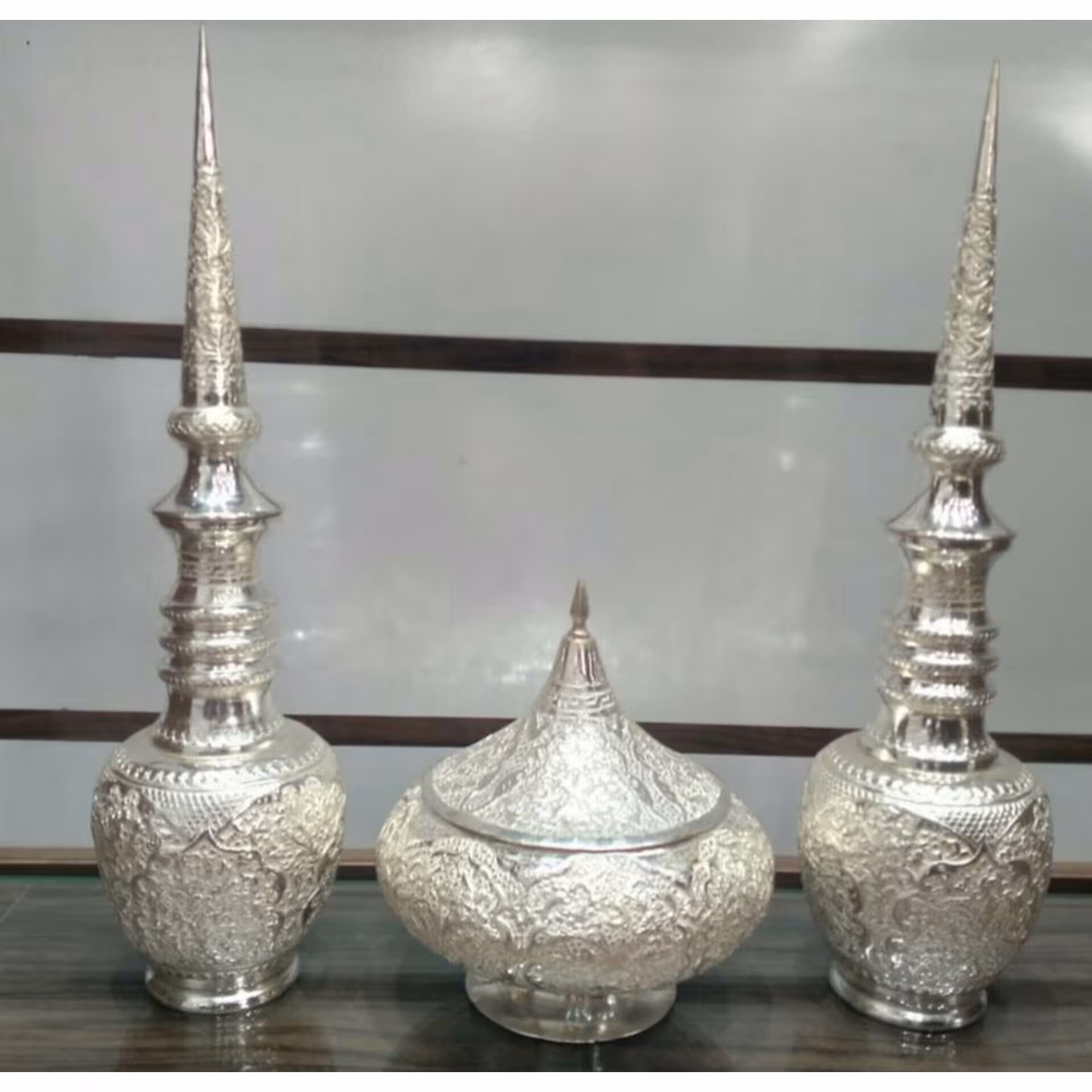 شکلات خوری و تنگ نیزه ای.ست سه تکه قلمزنی