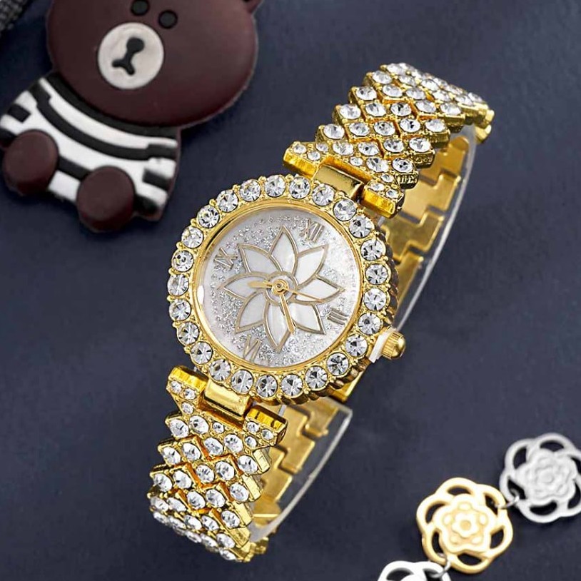 ساعت مچی زنانه نگین دار والار WALAR مدل 1567 دارای جعبه کادویی و باطری اضافه