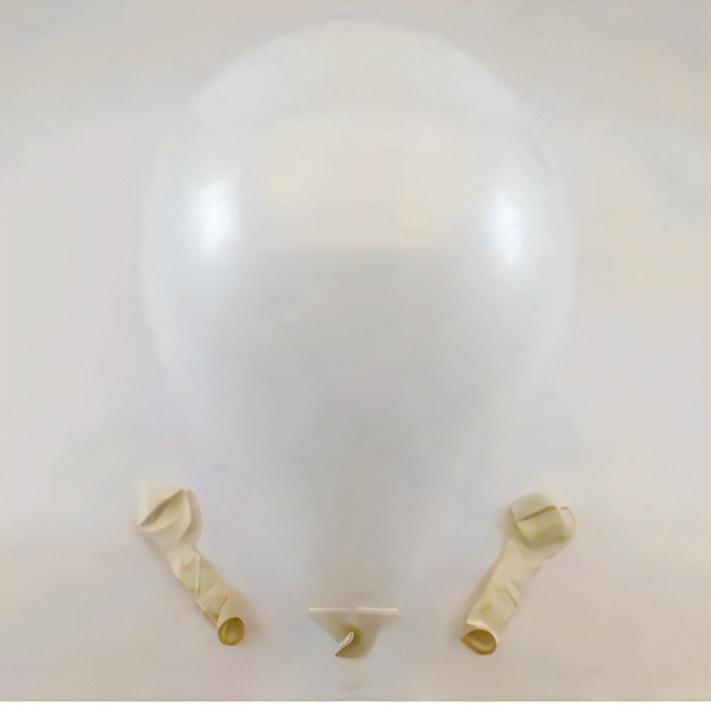 بادکنک سفید سایز کوچک