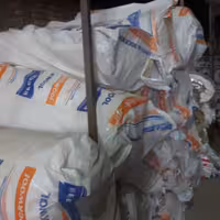 پشم سنگ توری دار (پتویی)برند سپاهان ضخامت 5 سانتیمتر  دانسیته 80 ابعاد120در5متر  ،رول کامل 6متر