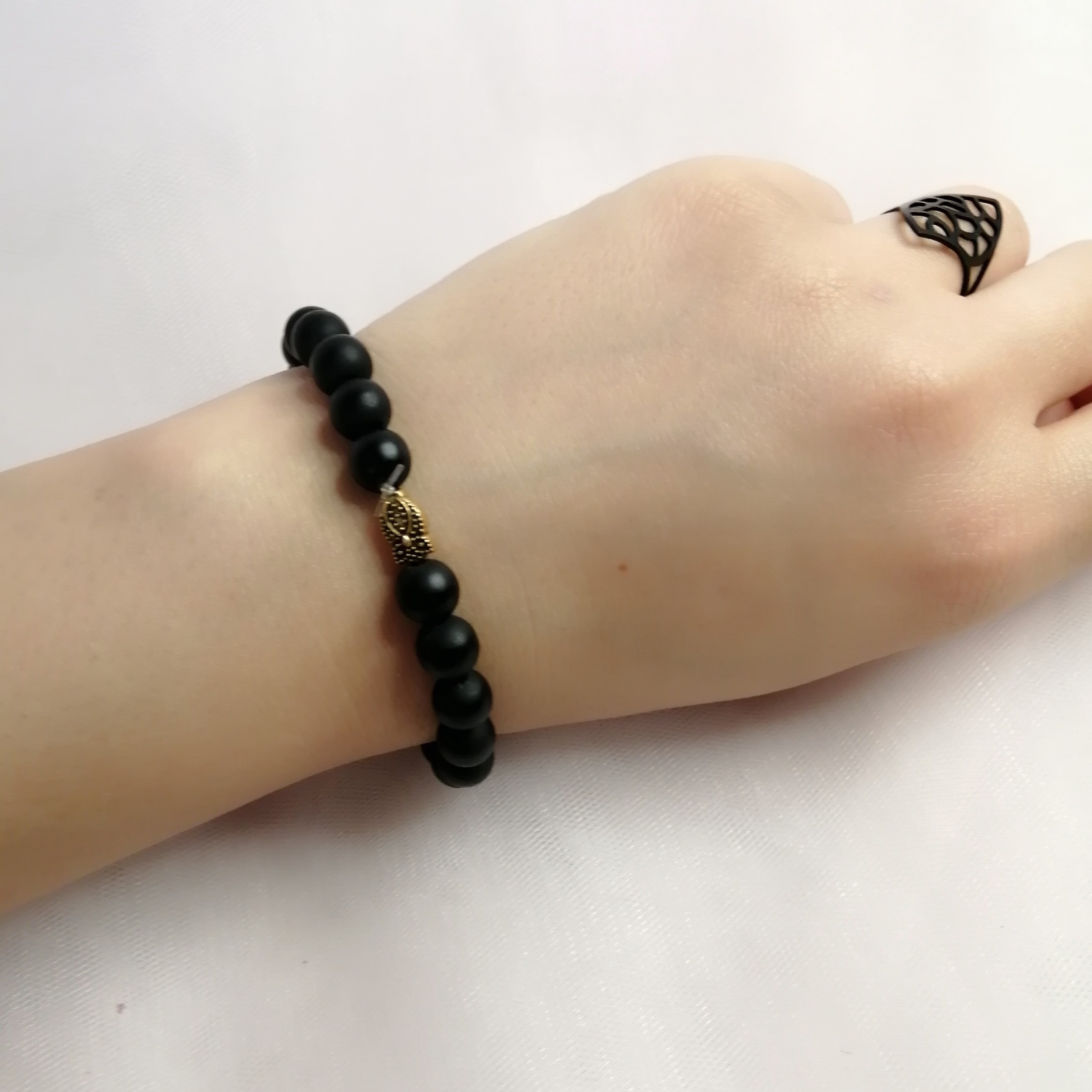 دستبند اونیکس پلاک دار طرح 9