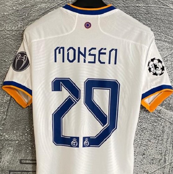 چاپ اسم و شماره دلخواه شما پشت و روی پیراهن و لباس