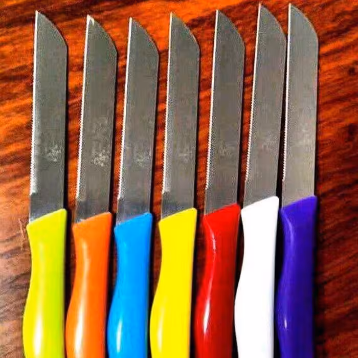 چاقو اره ای زولینگن اصل  آلمان  عالی برای برش انواع مواد غذایی و گوشت و مرغ و ماهی و سبزیجات و صیفی جات
بسیار تیز و برند