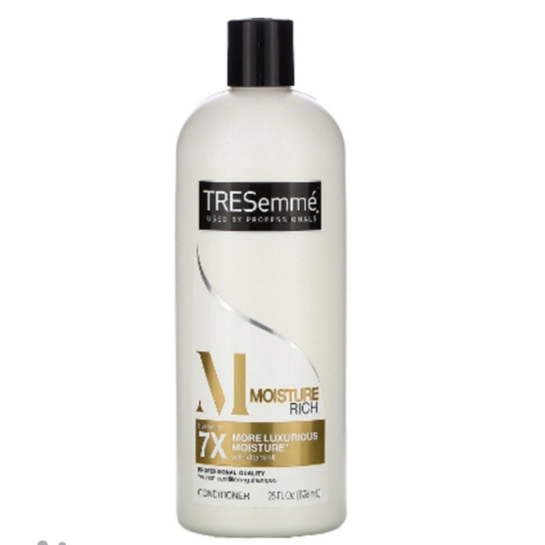 نرم کننده آبرسان عمیق ترزمه Tresemme Moisture Rich حجم828 میل /ترسمی/ترسمه/ترزمه
