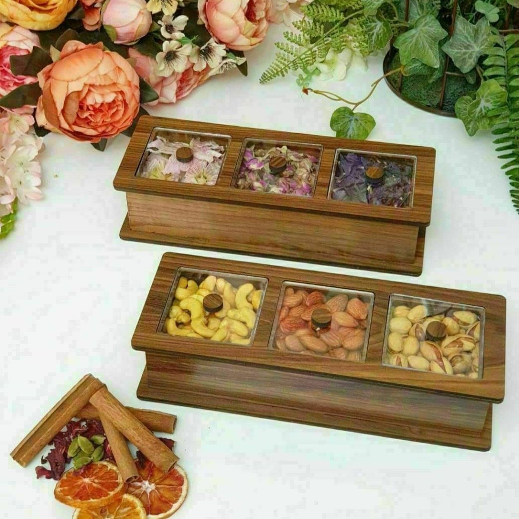 تیبگ چوبی مستطیل سه خانه درب طلقی.ابعاد 30 در 10 س عمق 7 س