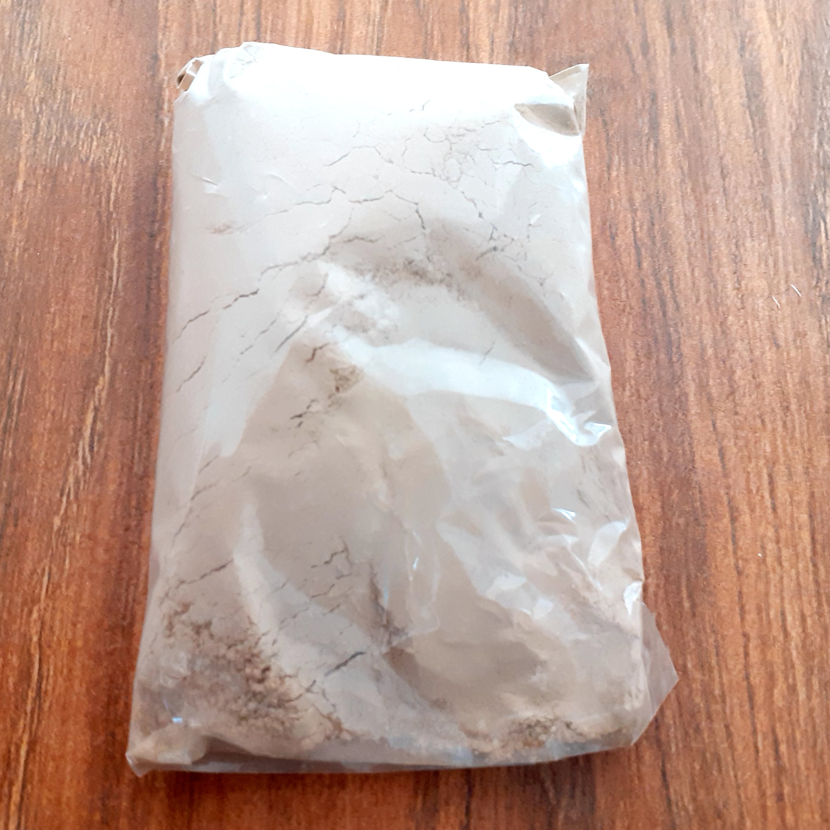 خاک رس سبز کمرنگ طبی