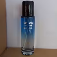 عطر ادکلن جیوانچی بلو لیبل  Givenchy Blue Label
حجم 30 میل. مردانه خنک وتند مناسب فصول گرم