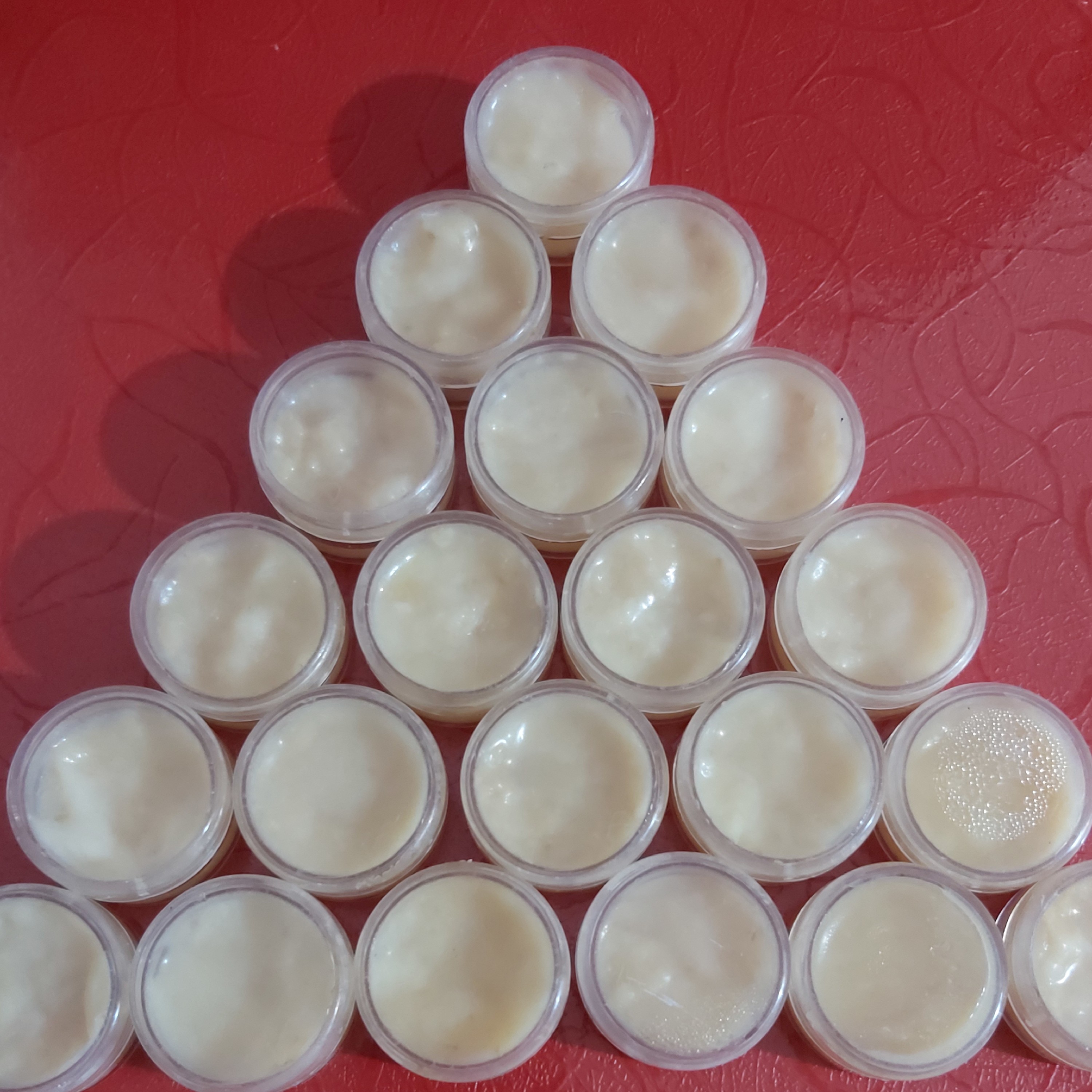 ژل رویال اکسیر جوانی غذای ملکه زنبور عسل سرشار از ویتامین و مواد معدنی بسته بندی 5گرمی و 10 گرمی