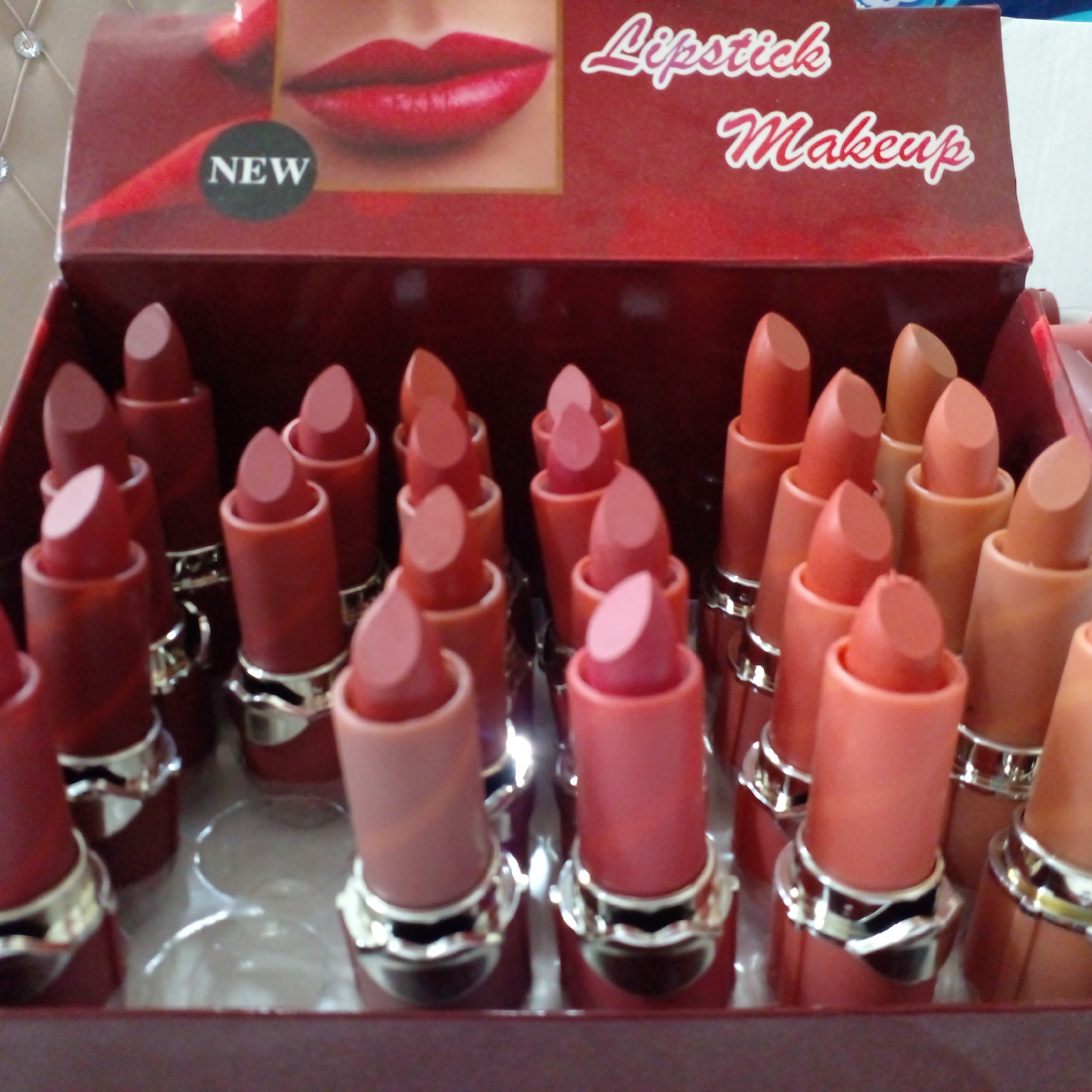 رژلب جامد برند لیپ استیک lipstick