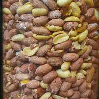 مغز بادام زمینی آستانه 