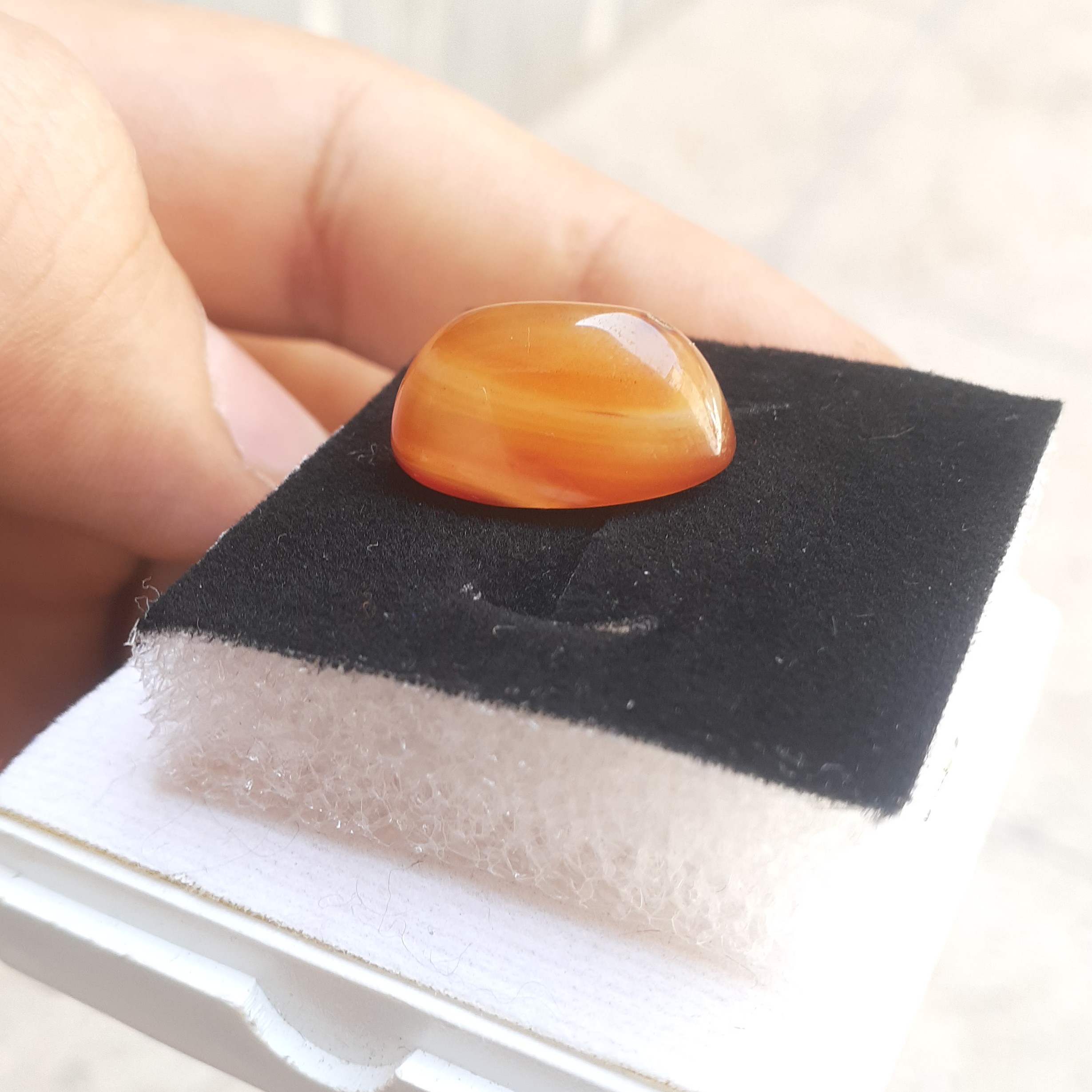 عقیق سلیمانی کهنه با طوق های منظم