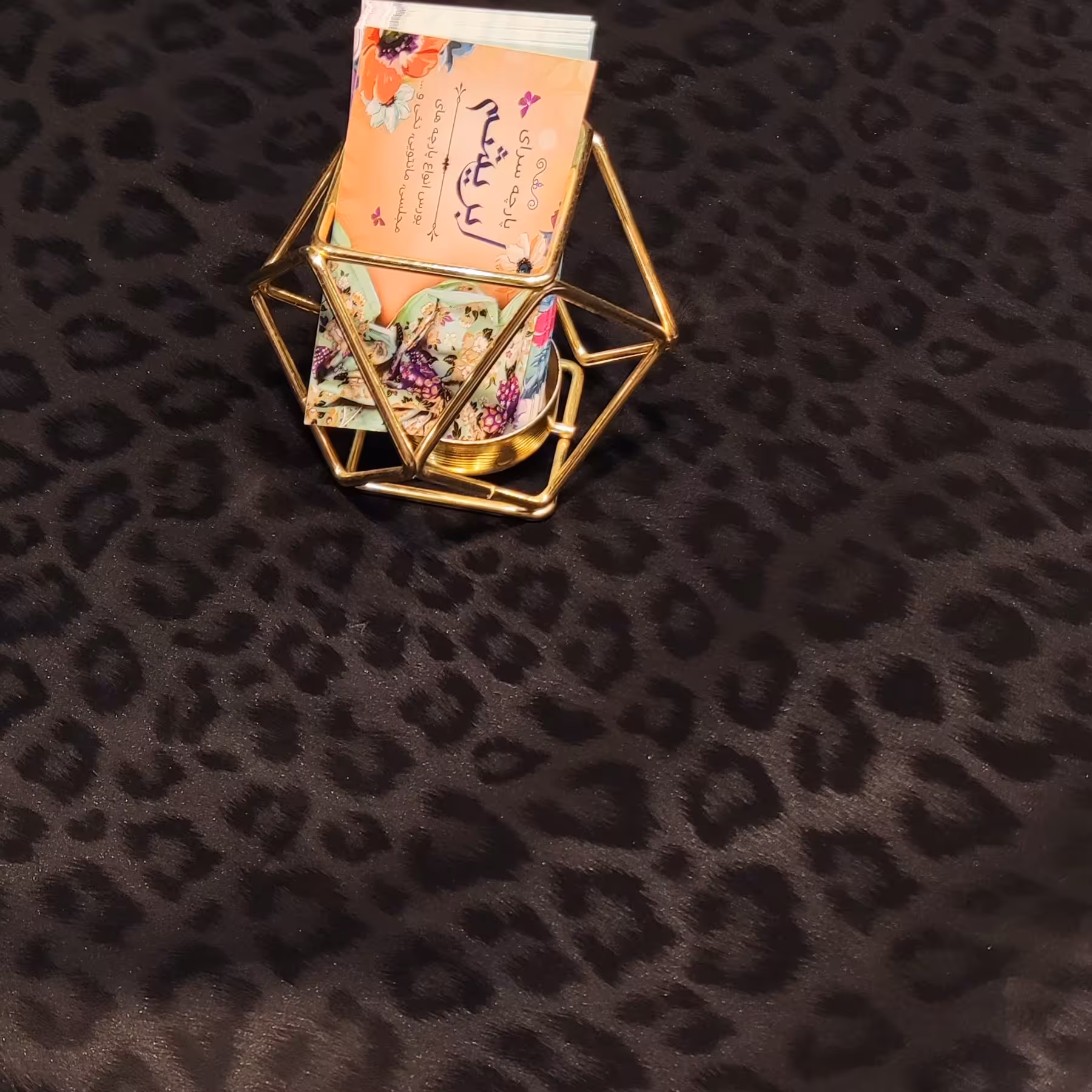 پارچه چرم تیرکمانی طرح پلنگی 