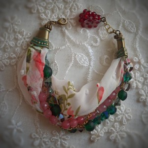 دستبند گلابتون