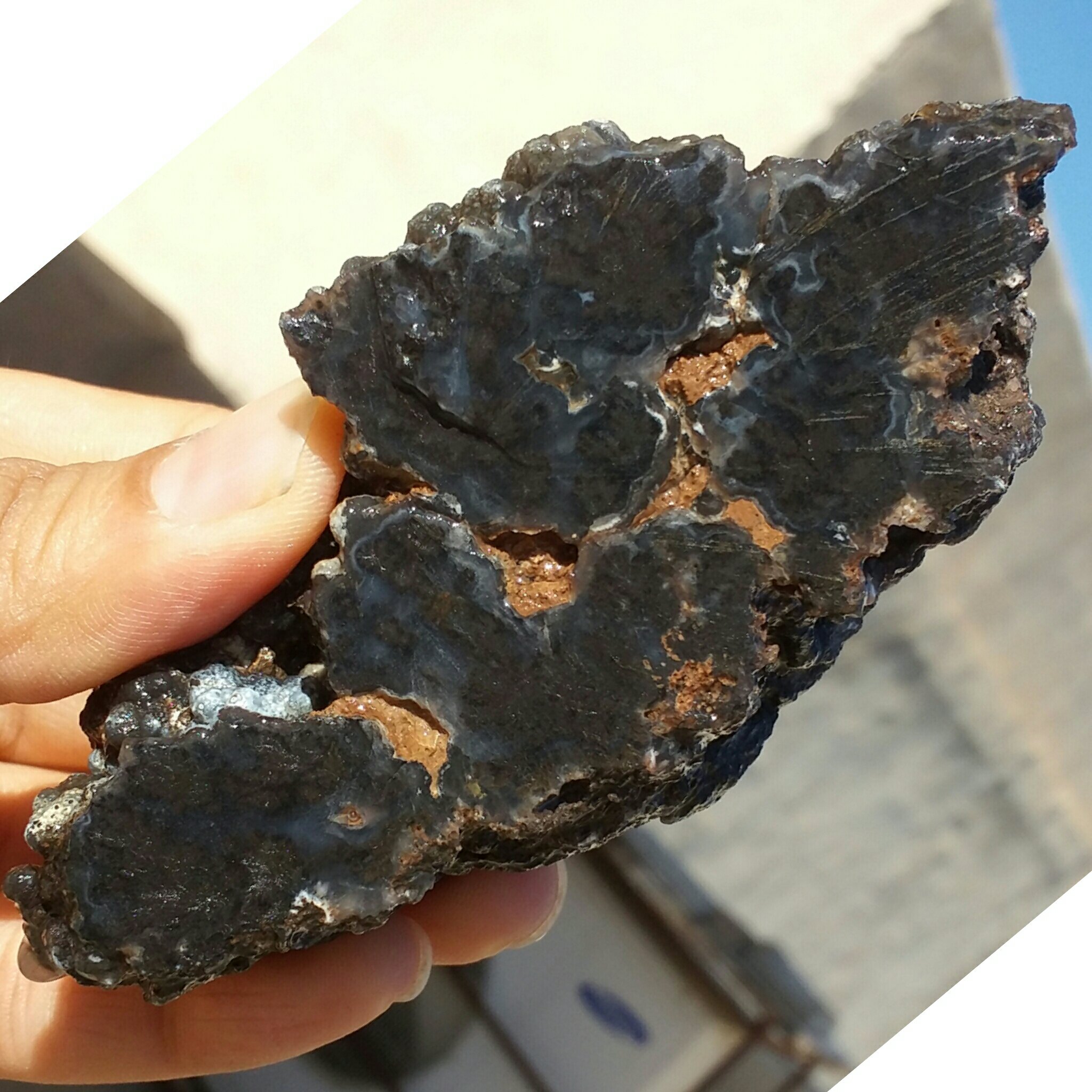 اسلایس سنگ راف عقیق شجر مشکی محشر شاهکار خلقت دیدنییییی کاملا طبیعی خارق العاده کد 10000
