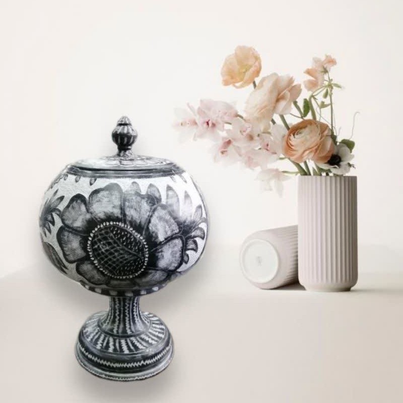 شکلات خوری سنگی پایه دار قلم برجسته سفارشی سوغات اصیل مشهد مقدس       