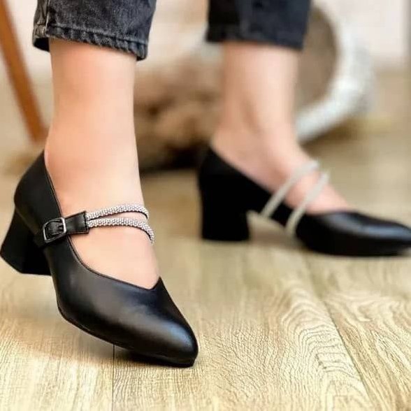 پاشنه دار جدید جنس چرم صنعتی پاشنه پنج سانت زیبا و خوشپا با کیفیت سایز37تا41