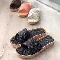 کد9205
دمپایی LV 