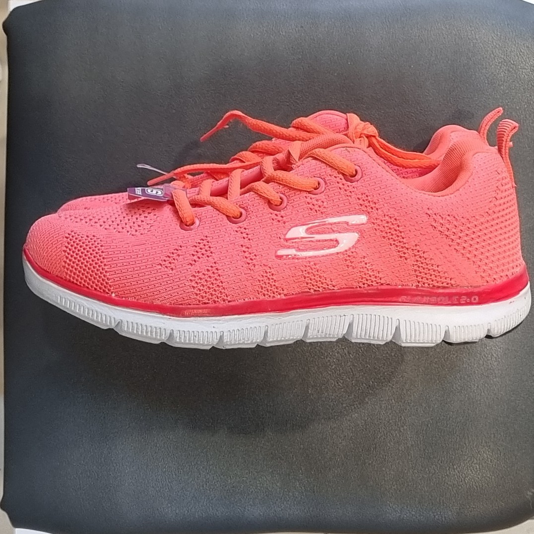 کفش اسکیچرز تک سایز39