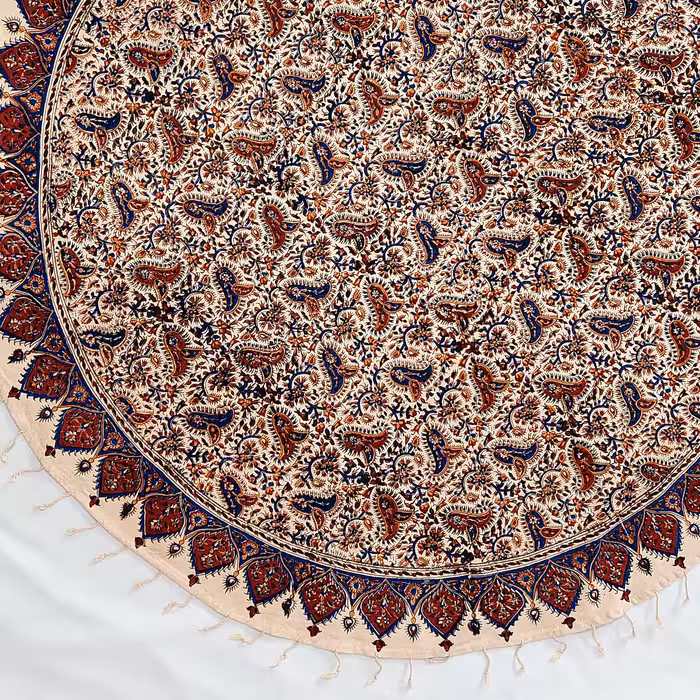 رومیزی گرد 120 قلمکار اصفهان طرح پرواز