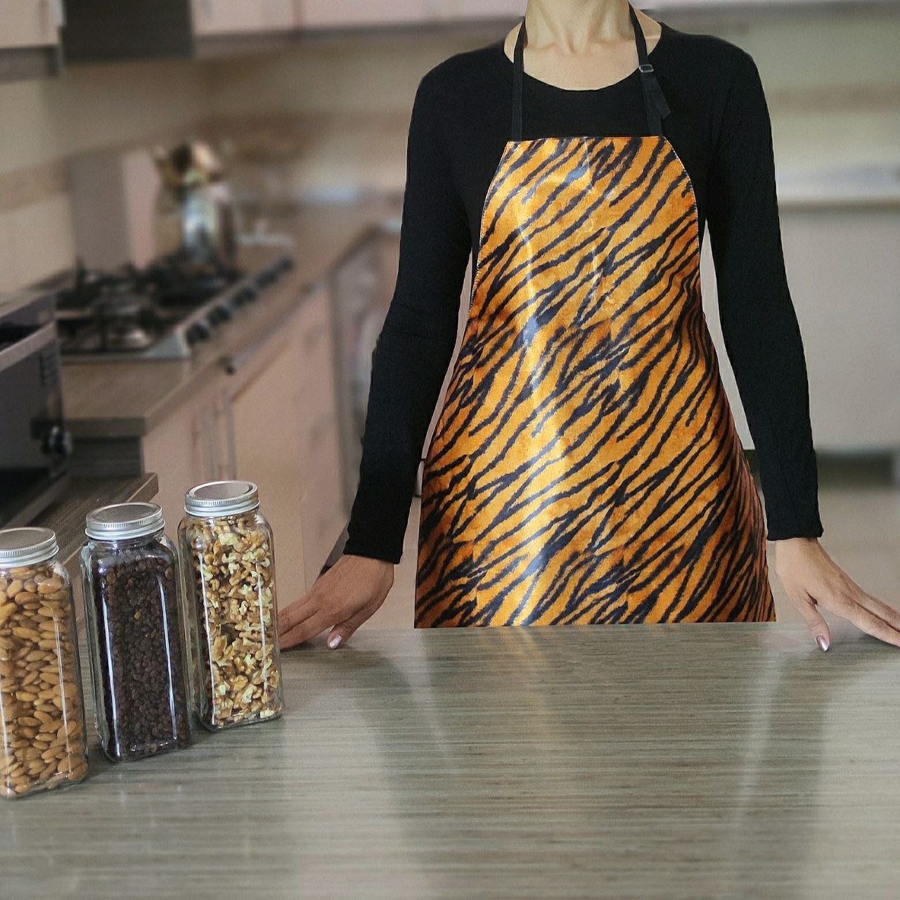 پیشبند شاینی