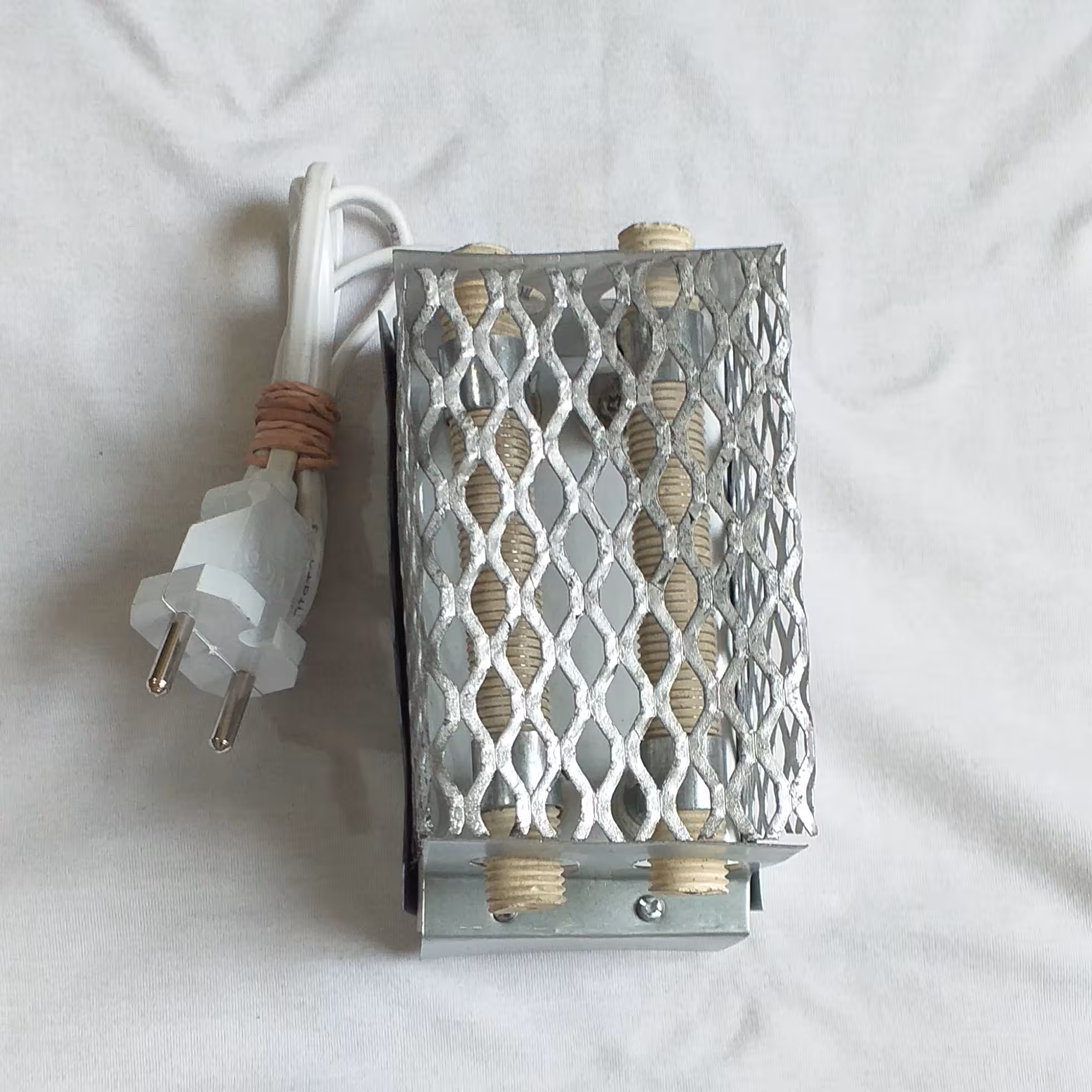 بخاری برقی المنتی سایز کوچک .  ابعاد  11 در 5