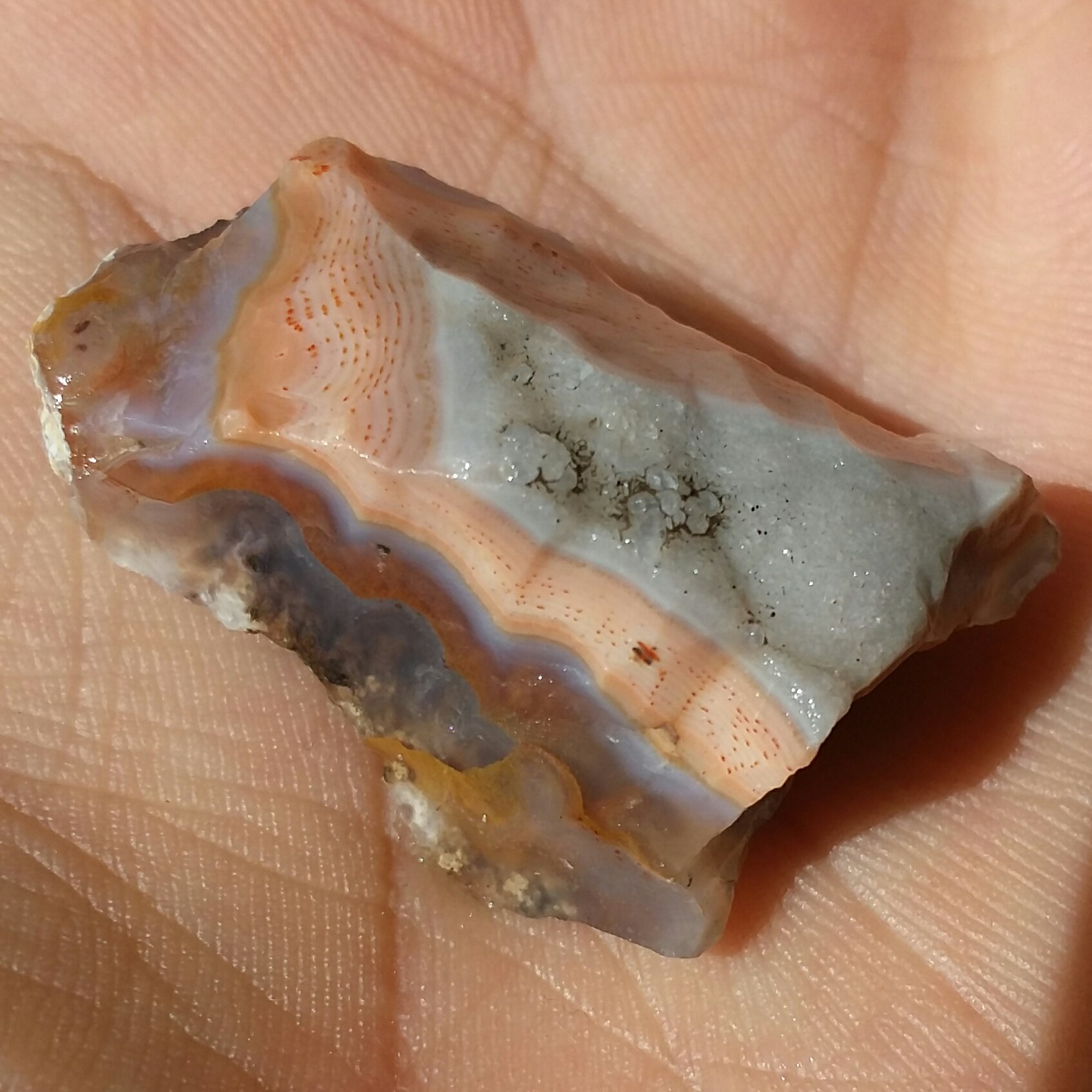 سنگ راف عقیق سلیمانی رنگی محشششر دیدنی 100درصد طبیعی