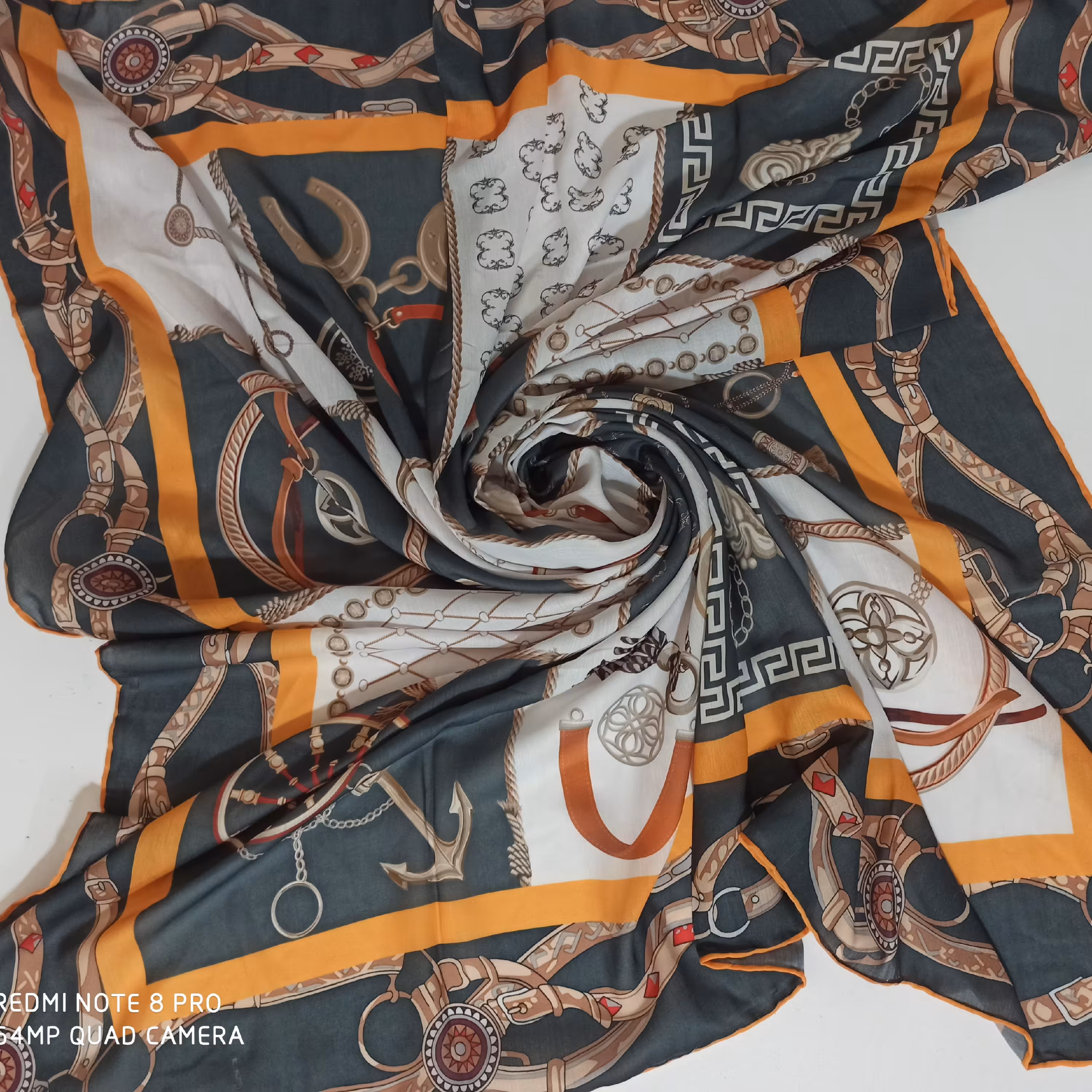 روسری نخی اعلا طرح زنجیر