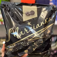 شکلات 3 لایه مغزدار  مارسینکا بسته 1 کیلویی